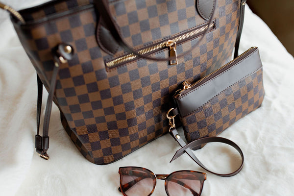 TAYLOR TOTE - CHECKERED