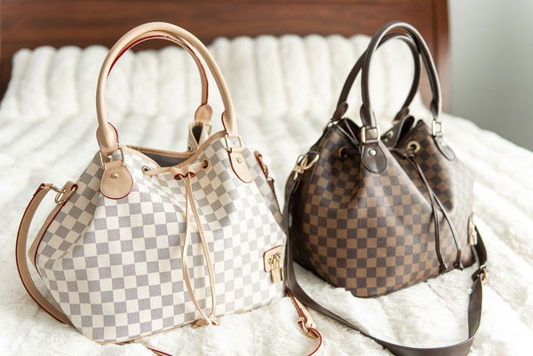 DRAWSTRING BUCKET BAG - CHECKERED