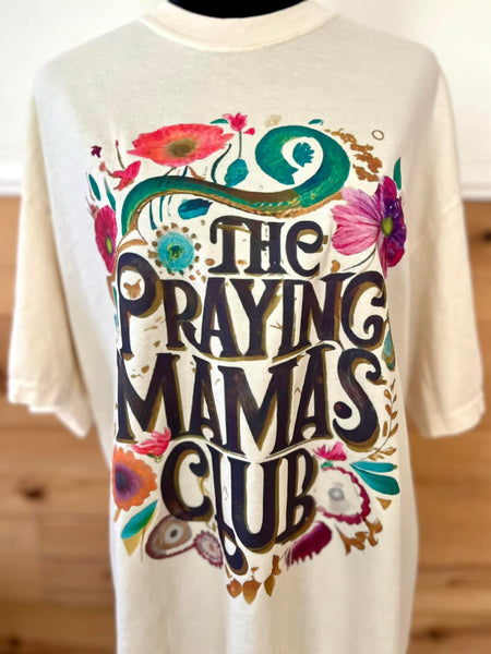 THE PRAYING MAMAS CLUB GRAPHIC TEE