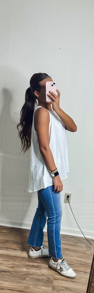 WHITE MIMI ROUND NECK TANK