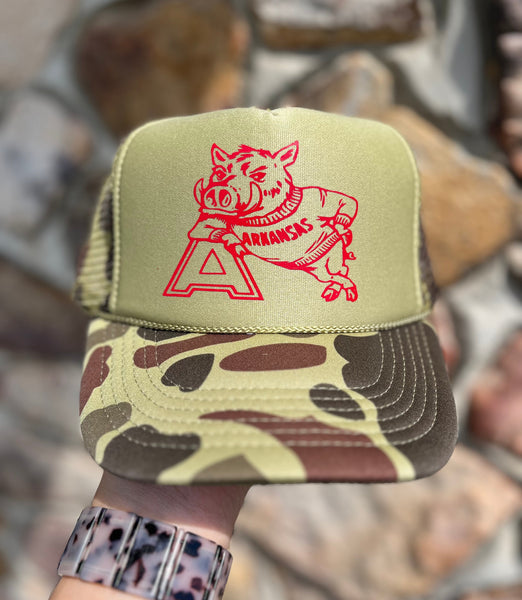 SIMPLE HOG LEANING ON THE A - TRUCKER HAT SALE