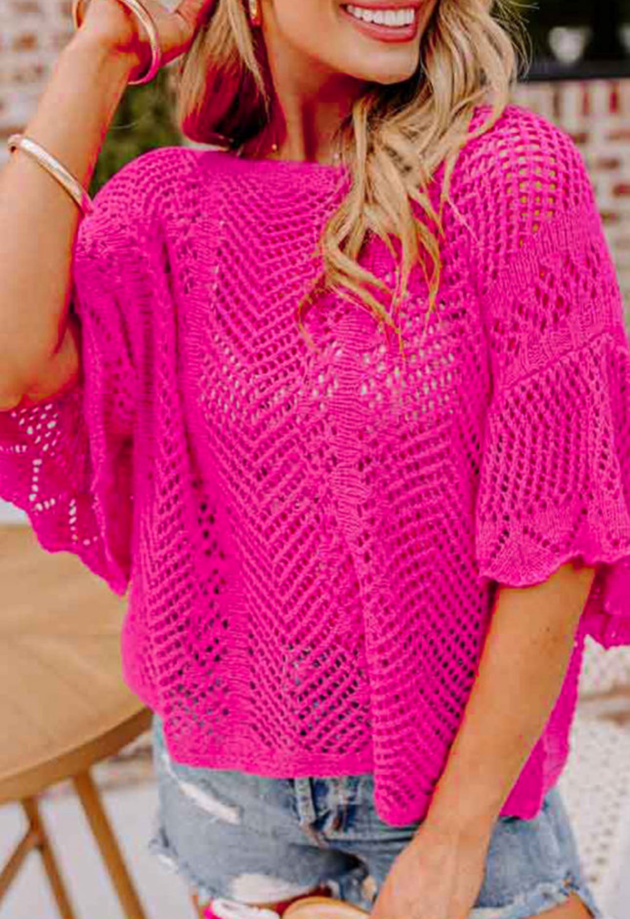 ROSE RED POINTELLE KNIT SCALLOP EDGE SHORT SLEEVE TOP