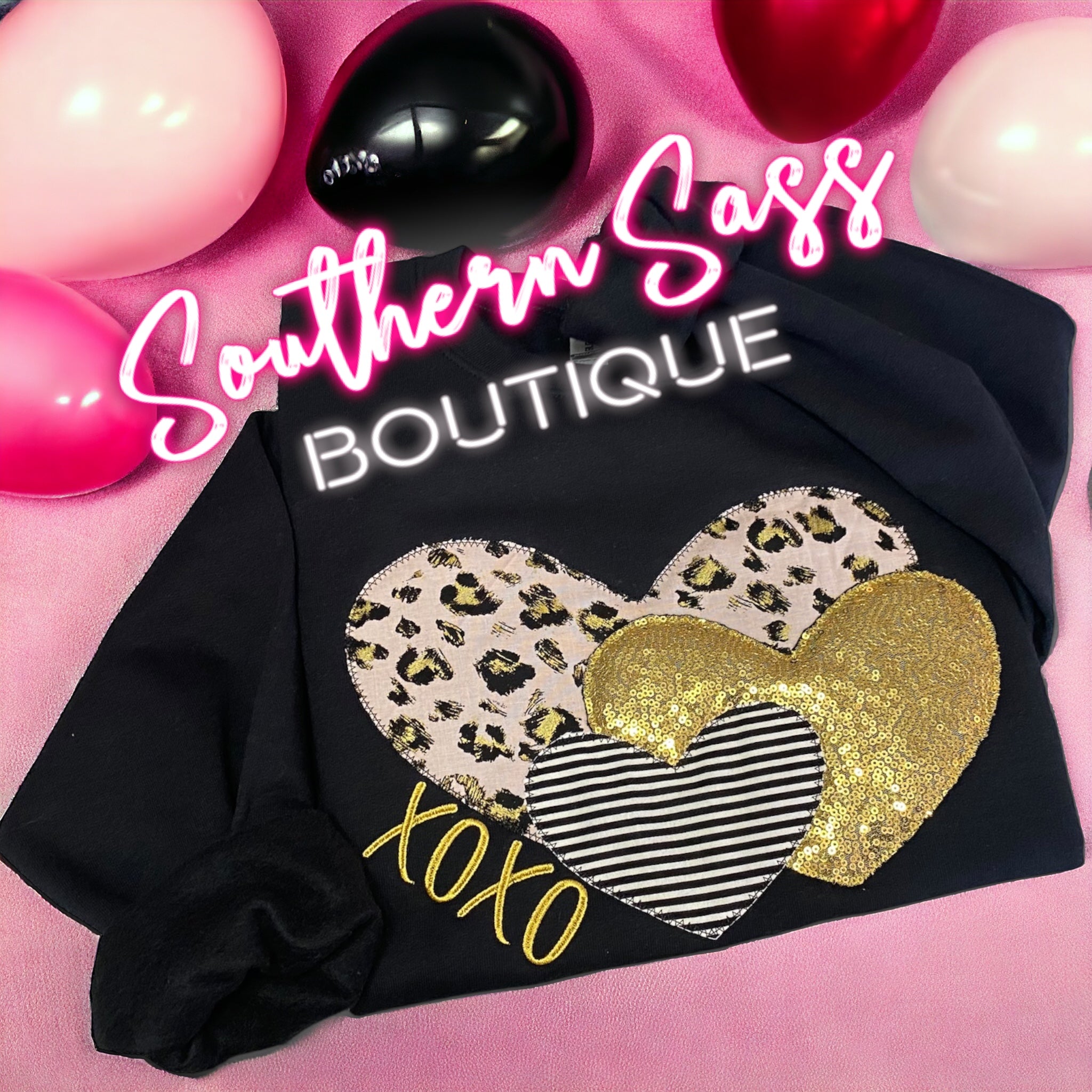 TRIPLE HEART APPLIQUE XOXO SWEATSHIRT