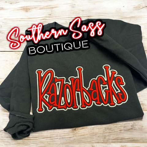 RAZORBACK PUFF DESIGN EMBROIDERED SWEATSHIRT