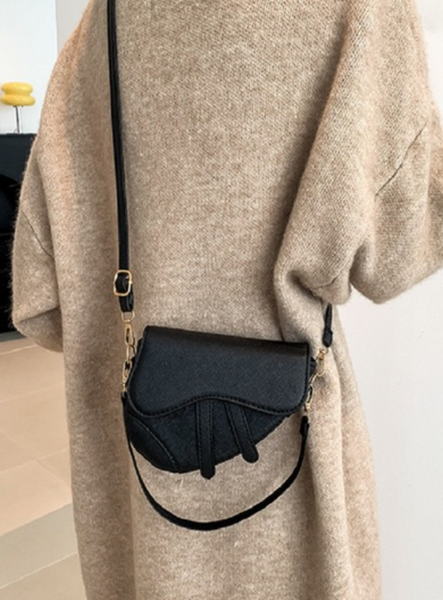 TRENDY MINI SADDLE BAG DREAMERS PURSE