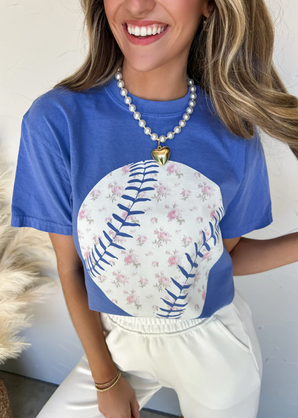 GRAPHIC TEES THAT JUST MAKE YOU HAPPY