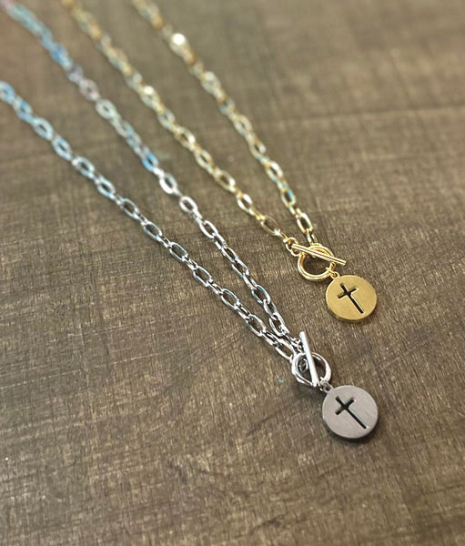 PAPERCLIP LIKE LINKS CROSS NECKLACE