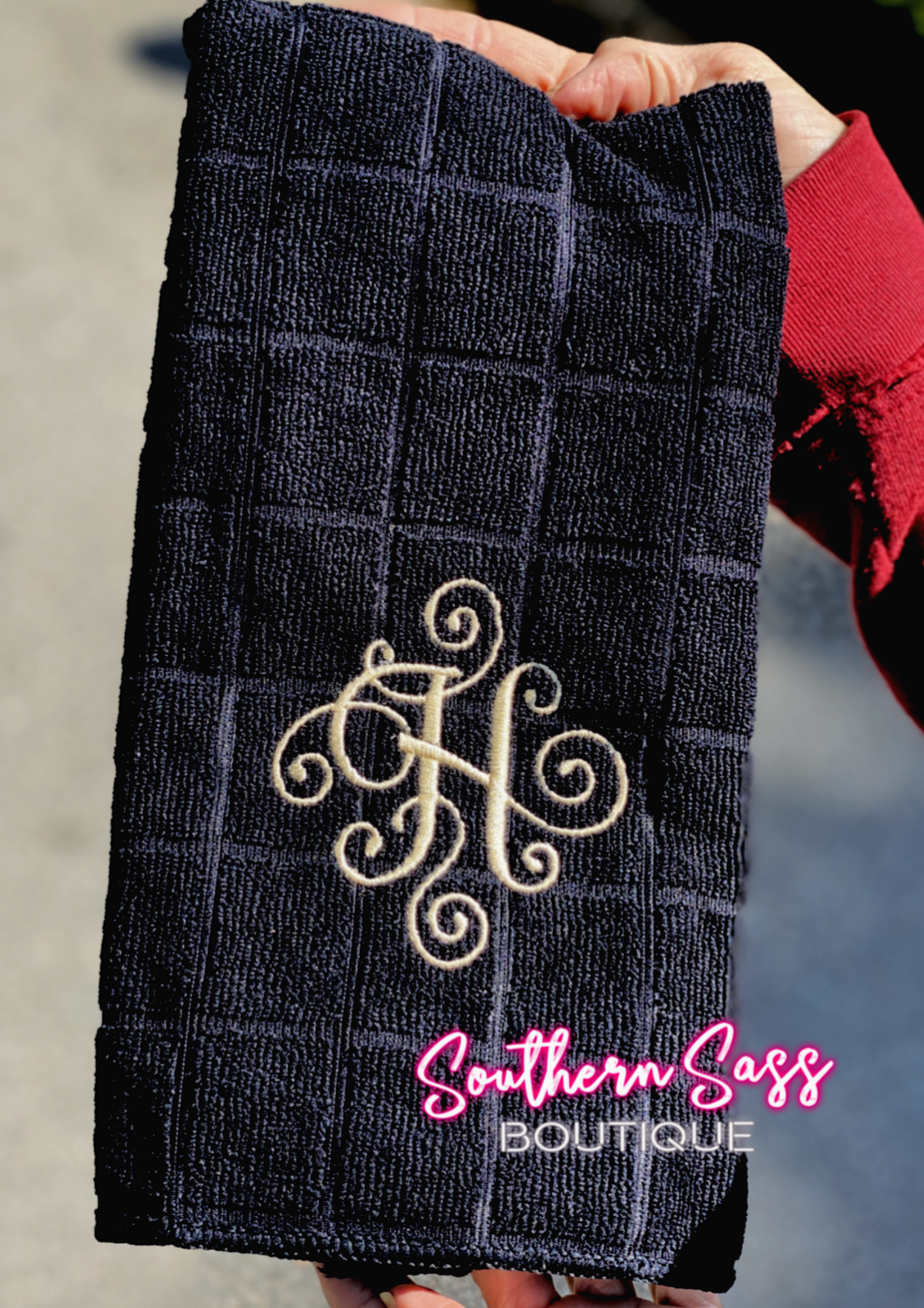 KITCHEN TOWEL WITH SCROLL MONOGRAM